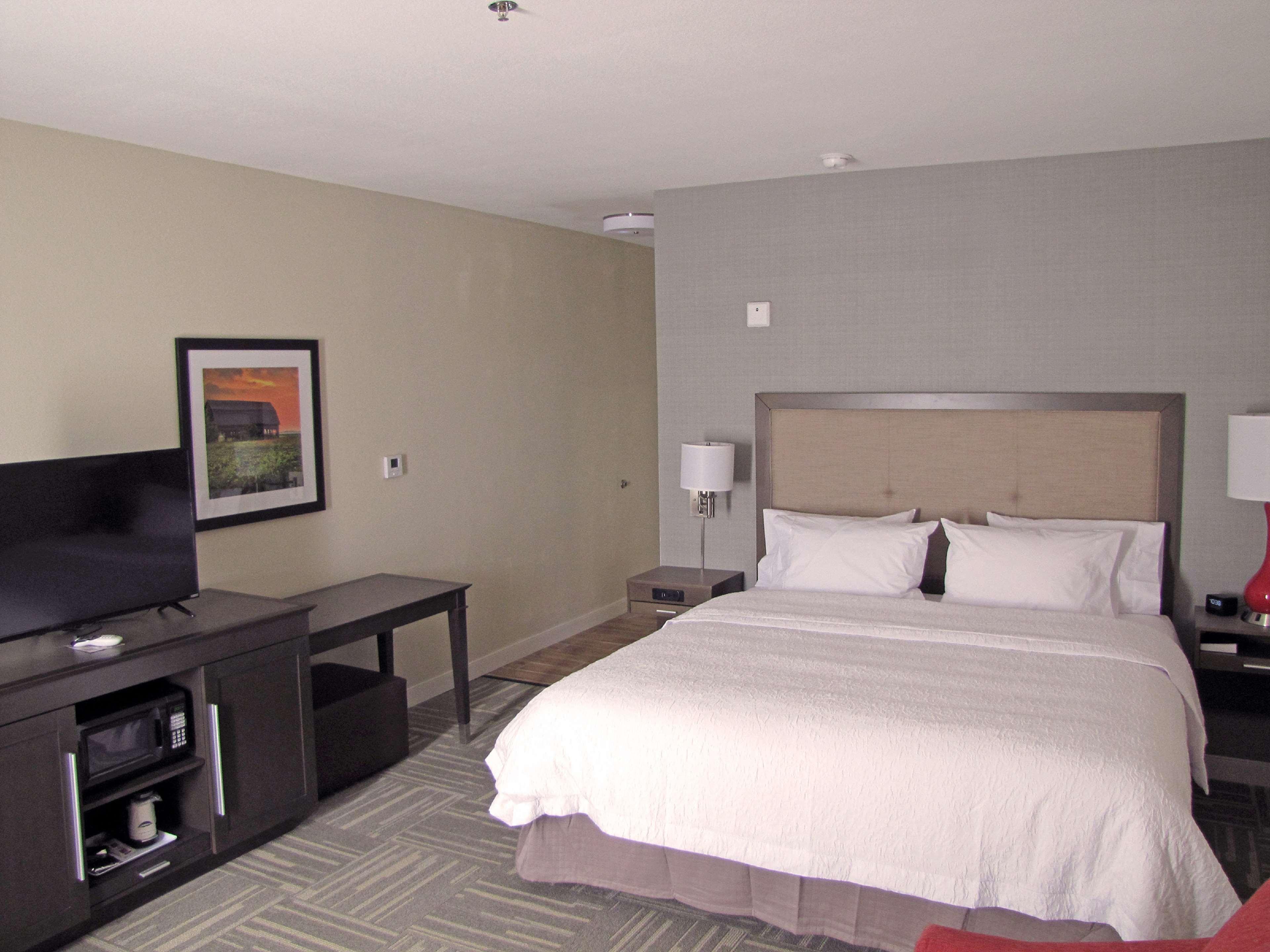 Hampton Inn Mcpherson Екстер'єр фото