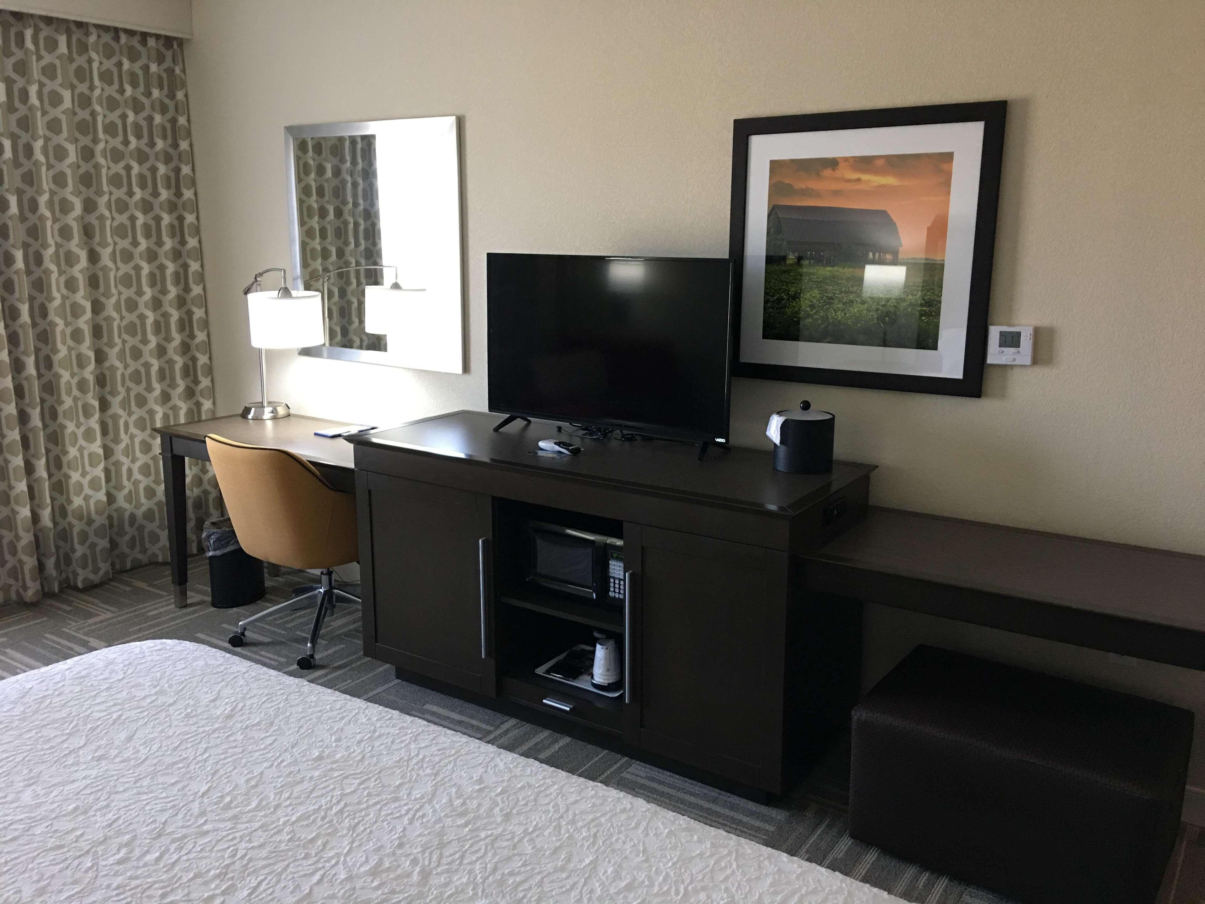 Hampton Inn Mcpherson Екстер'єр фото