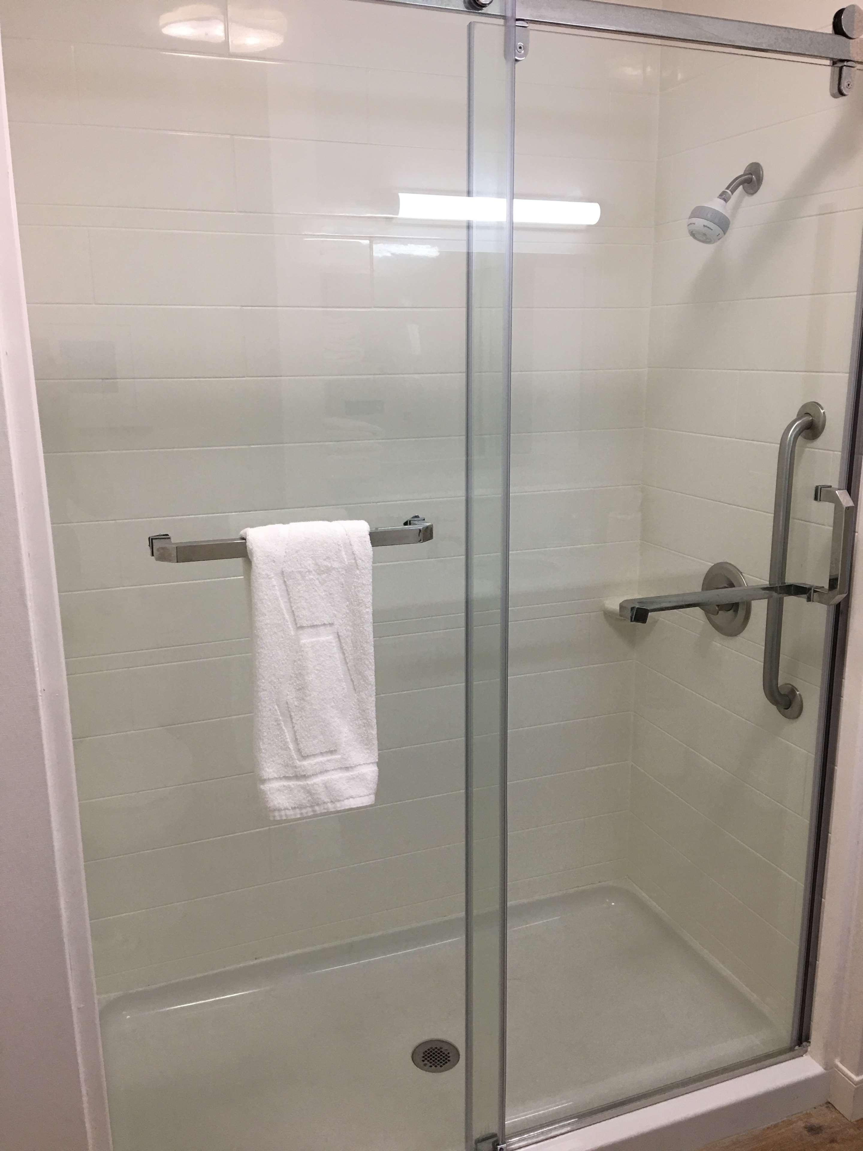Hampton Inn Mcpherson Екстер'єр фото