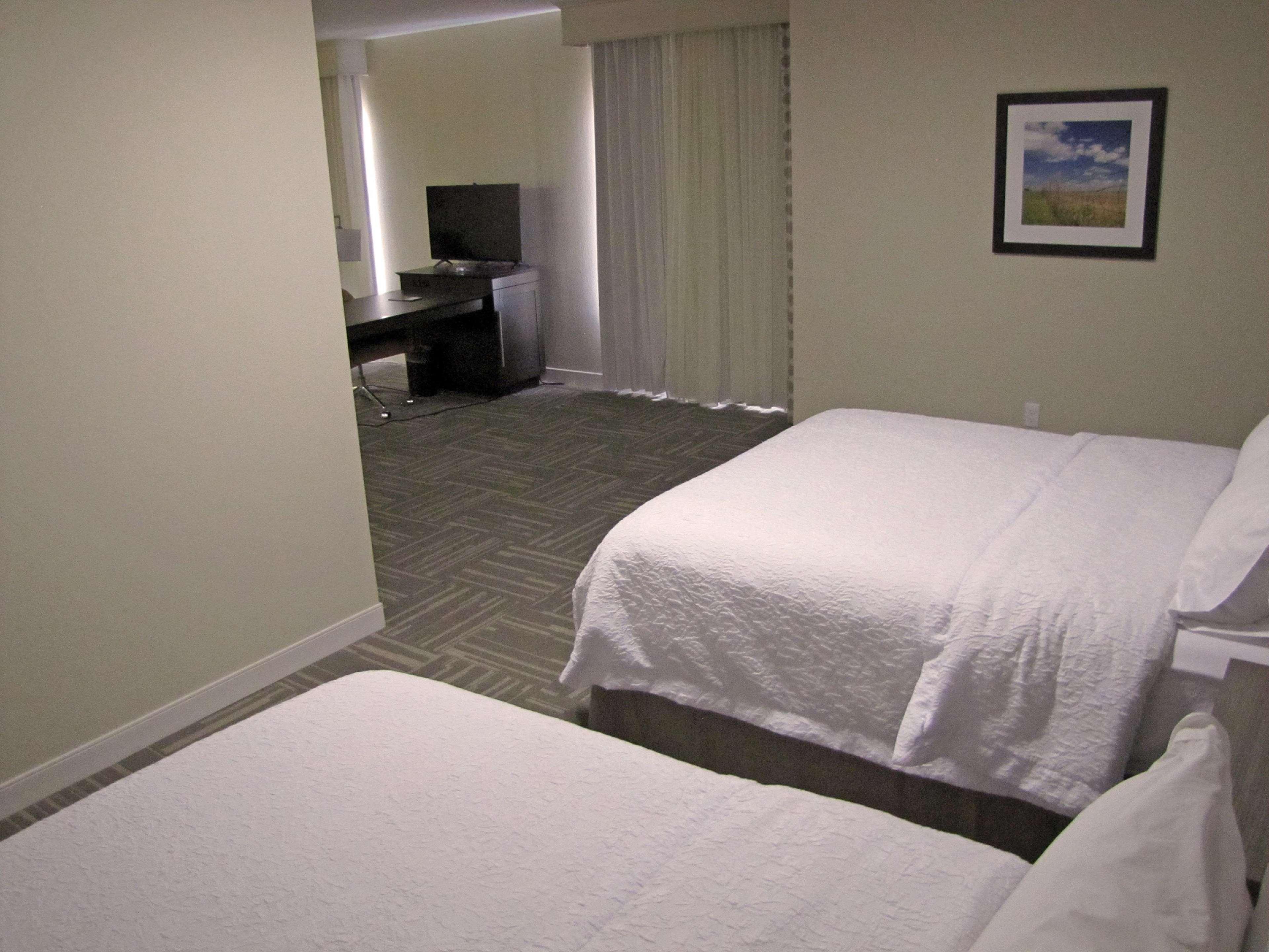 Hampton Inn Mcpherson Екстер'єр фото