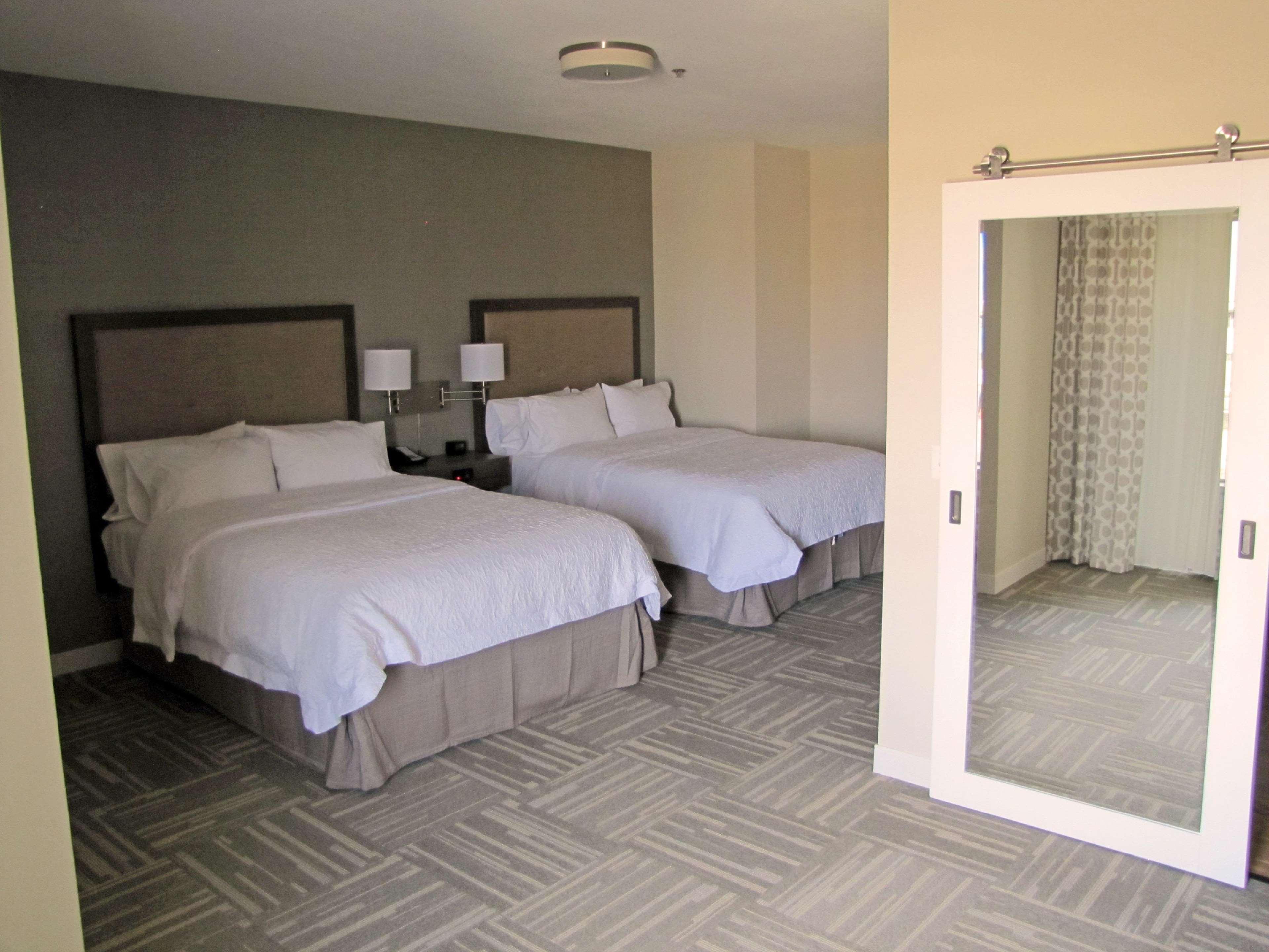 Hampton Inn Mcpherson Екстер'єр фото