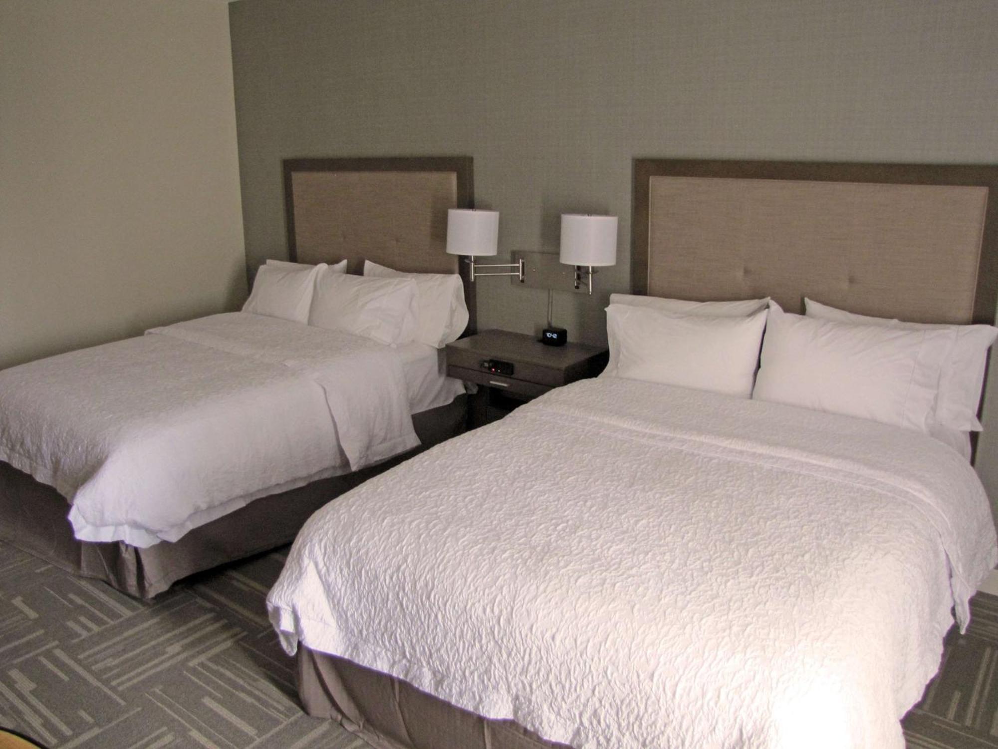 Hampton Inn Mcpherson Екстер'єр фото