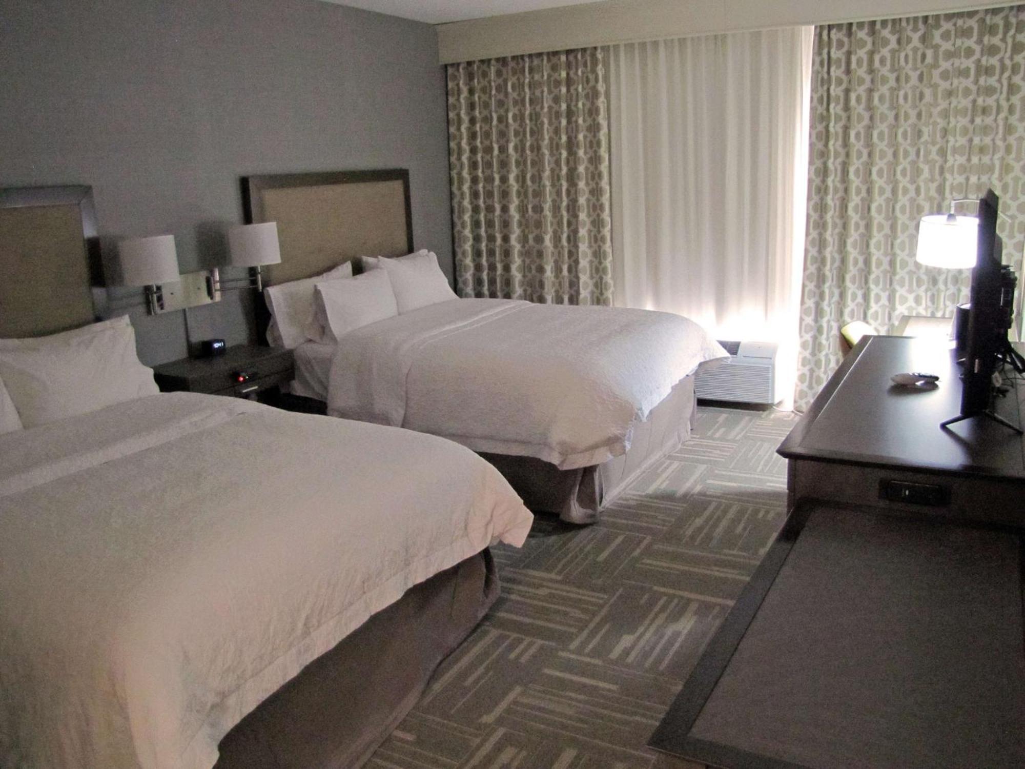 Hampton Inn Mcpherson Екстер'єр фото